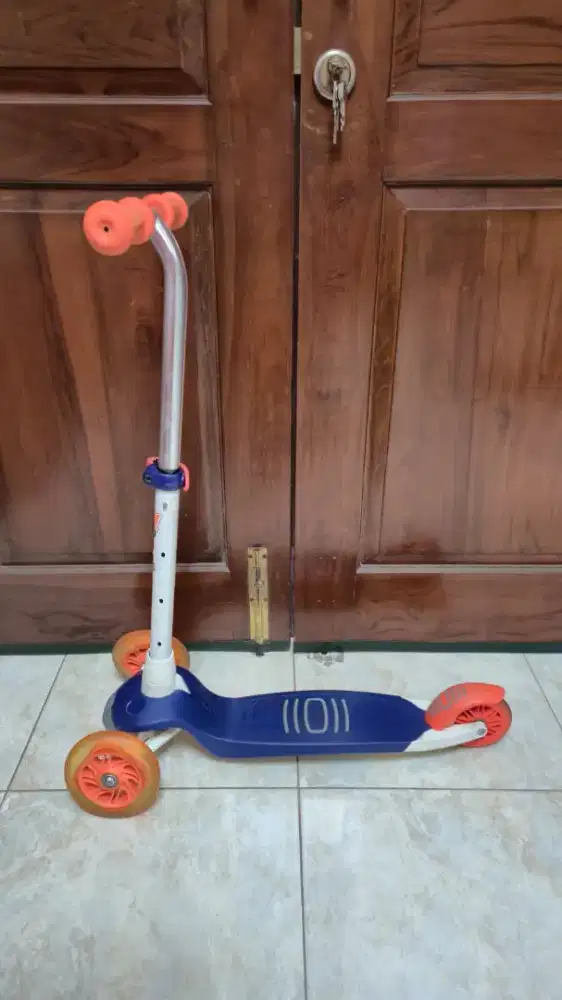 DIJUAL SKUTER ANAK OXELO
DECATLON
MASIH NORMAL
500RB
LOKASI KRONGGAHAN