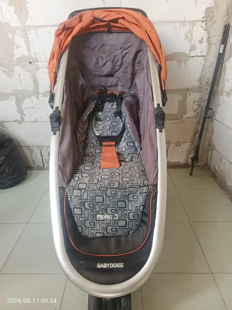 Jual cepat Stroller Baby Does Matic 3