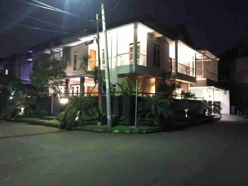 Rumah Mewah FULL FURNISHED LB 440 Di Buahbatu Regency harga 5.5 Milyar