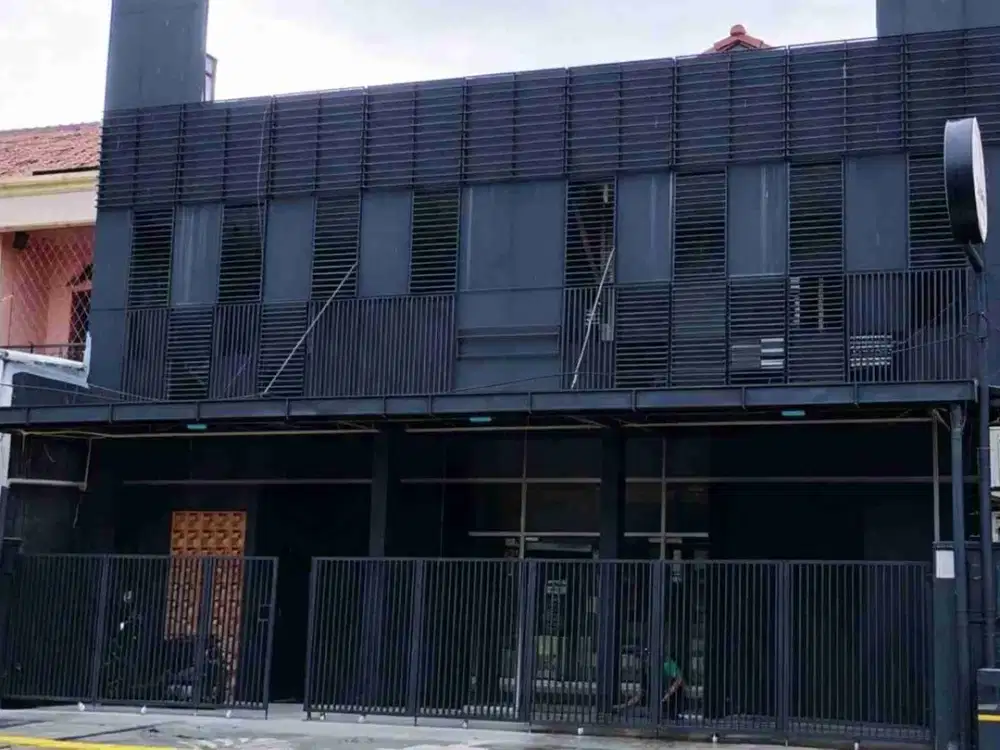 Ruko 2 lantai siap Pakai Di pondok kelapa duren sawit jakarta timur ex coffe lokasi sangat strategis
