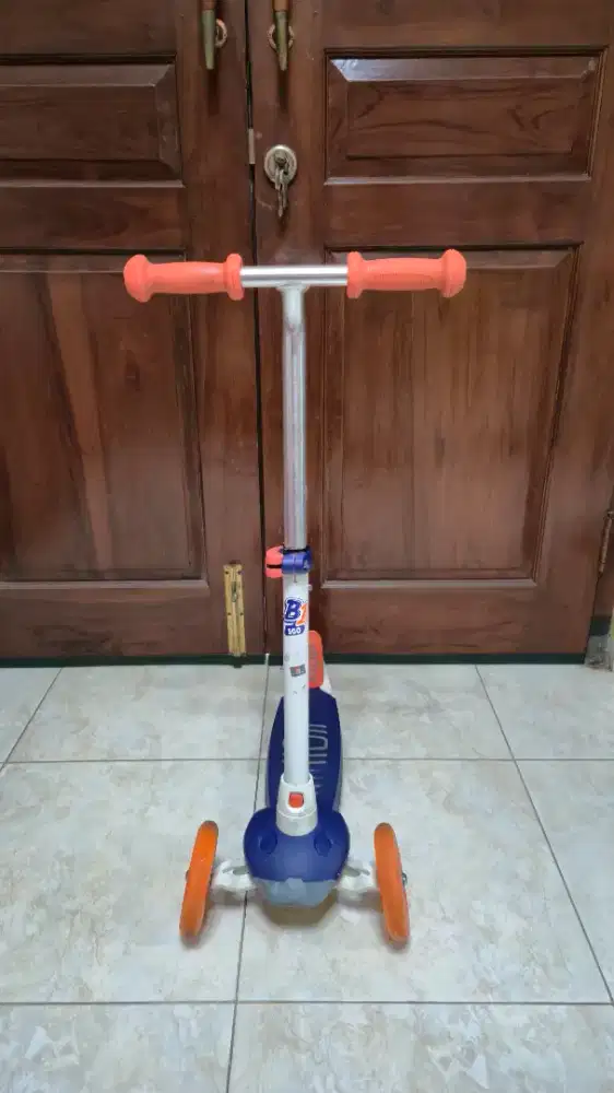 DIJUAL SKUTER ANAK OXELO
DECATLON
MASIH NORMAL
500RB
LOKASI KRONGGAHAN