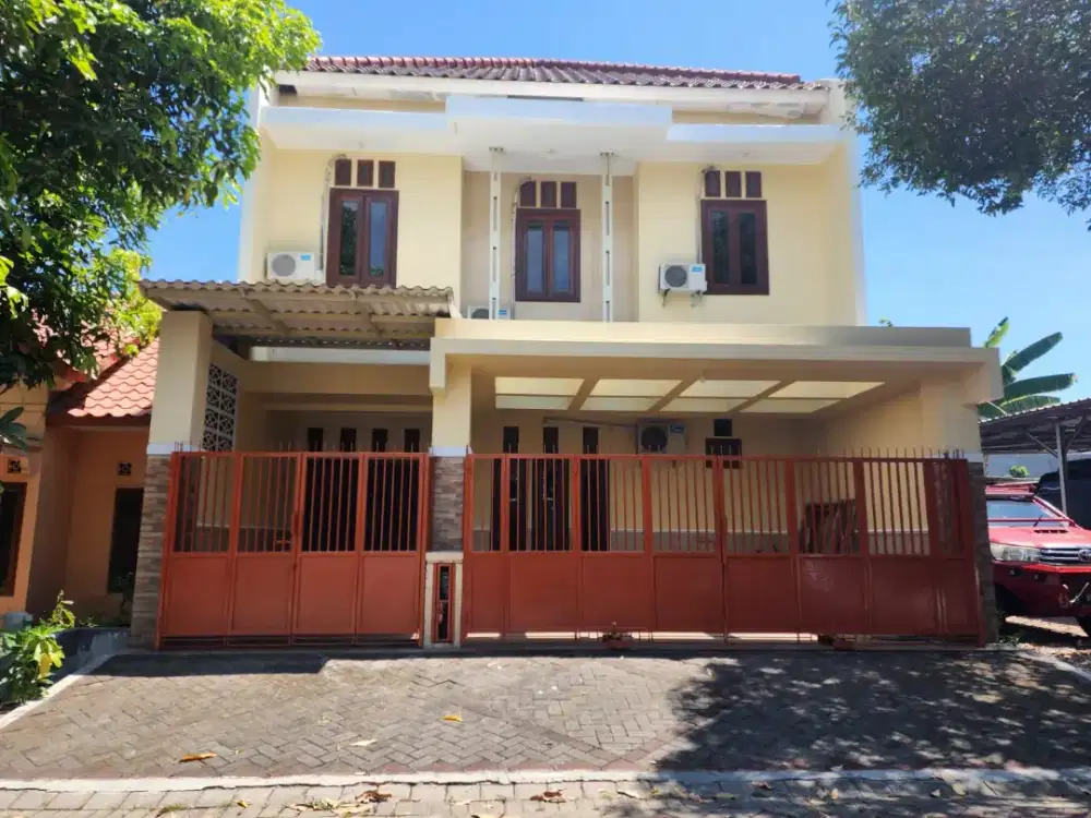 Dijual Cepat Rumah 2 lantai dan bisa Nego, Siap Huni