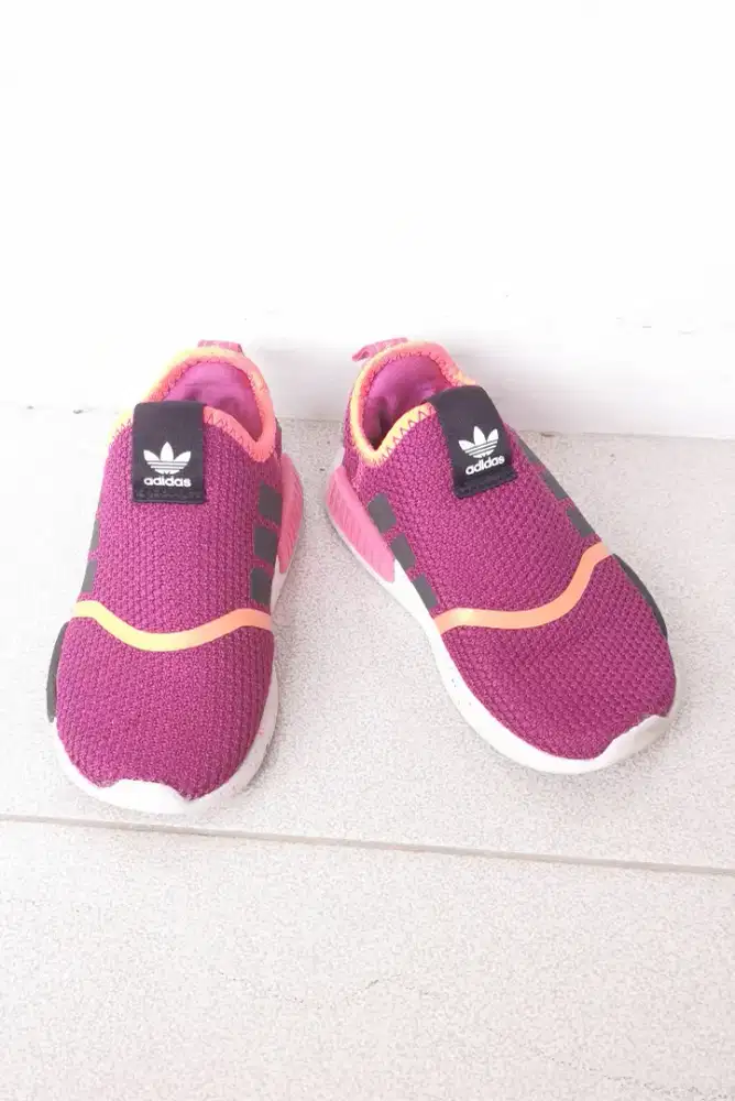 Sepatu Adidas NMD3 for kids