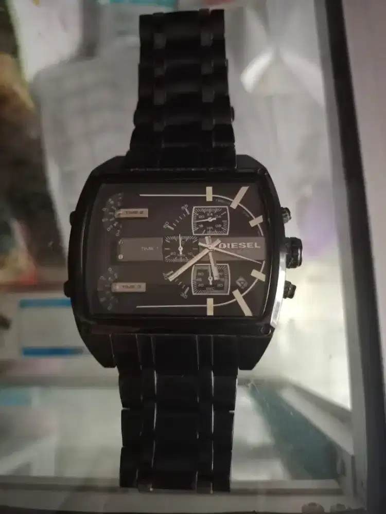 Jam tangan diesel preloved