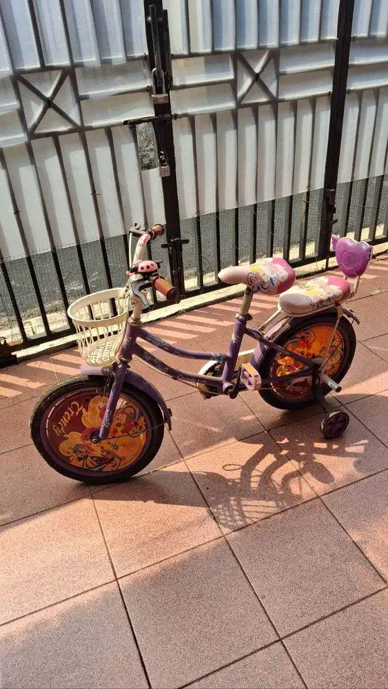 Di jual sepeda anak ukuran 16'