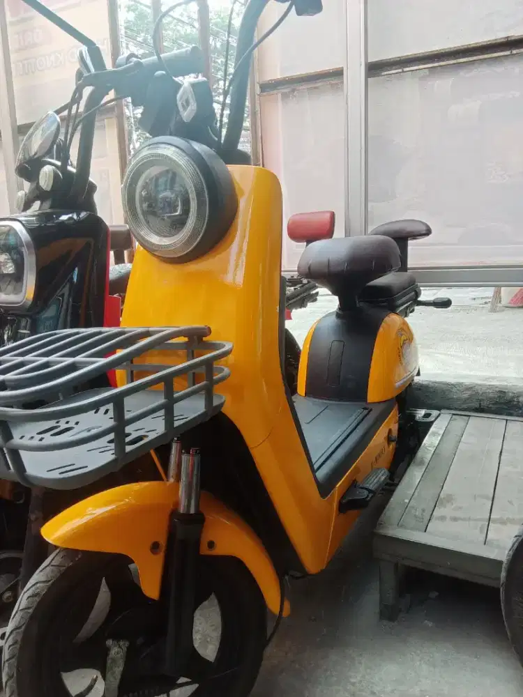 SEPEDA LISTRIK UWINFLY DF 6