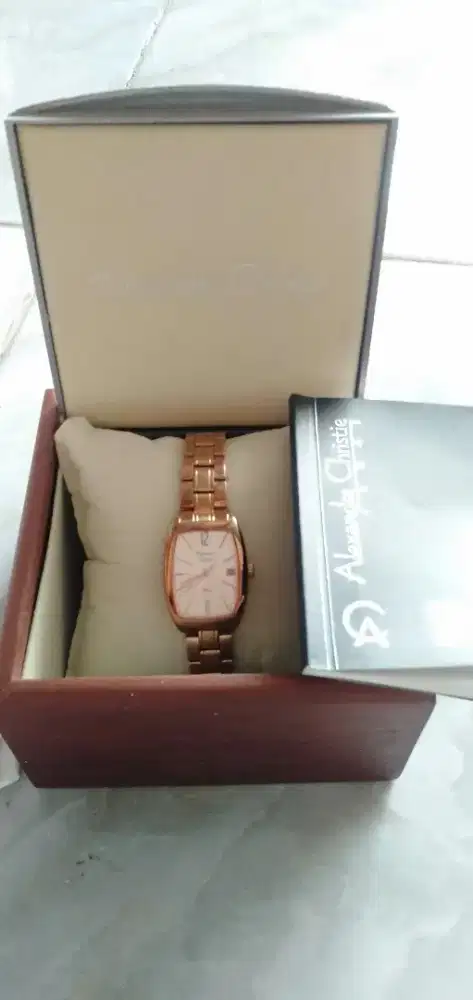 Jam tangan Alexandre Christie