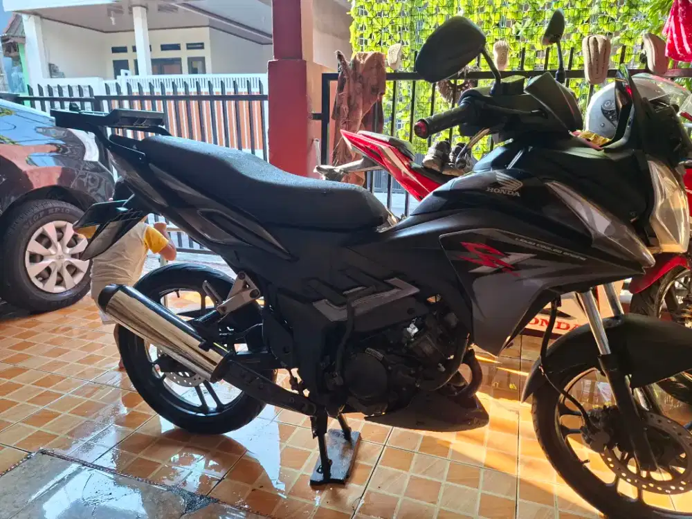Dijual honda CS1 2012