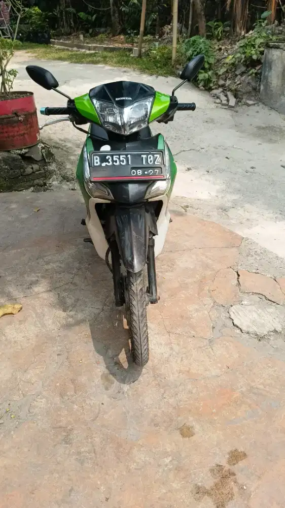 Suprax 125 helm in karbu 2012 plat b jkrta PJK of 2024 lengkp