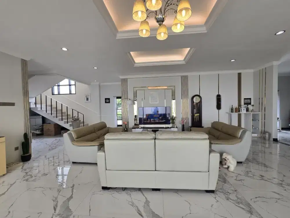Rumah Mewah Modern Gegerkalong – Interior Elegant Full Marmer & High Ceiling, Hanya 4.25 M!