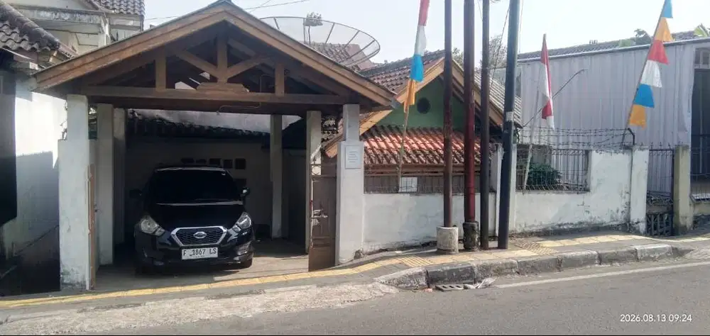Rumah Pinggir Jalan di Pusat Kota Sukabumi – Lokasi Strategis (SHM)  -