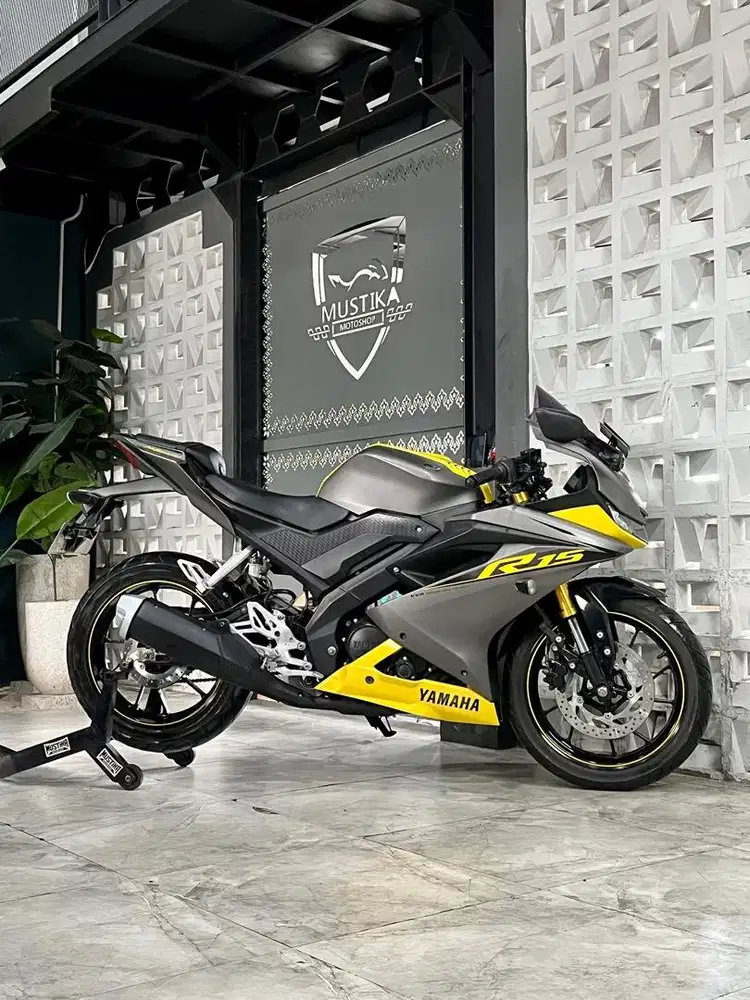 Terbatas!!Yamaha R15 V3 th 2020 - Ayu Mustika