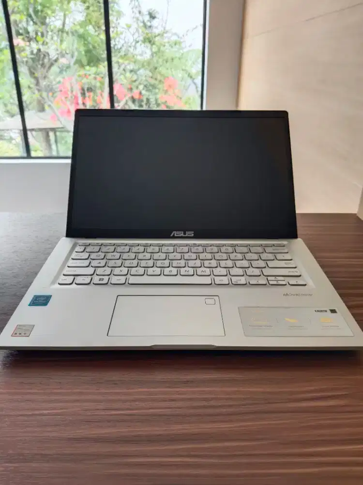 Laptop Asus Vivobook Silver