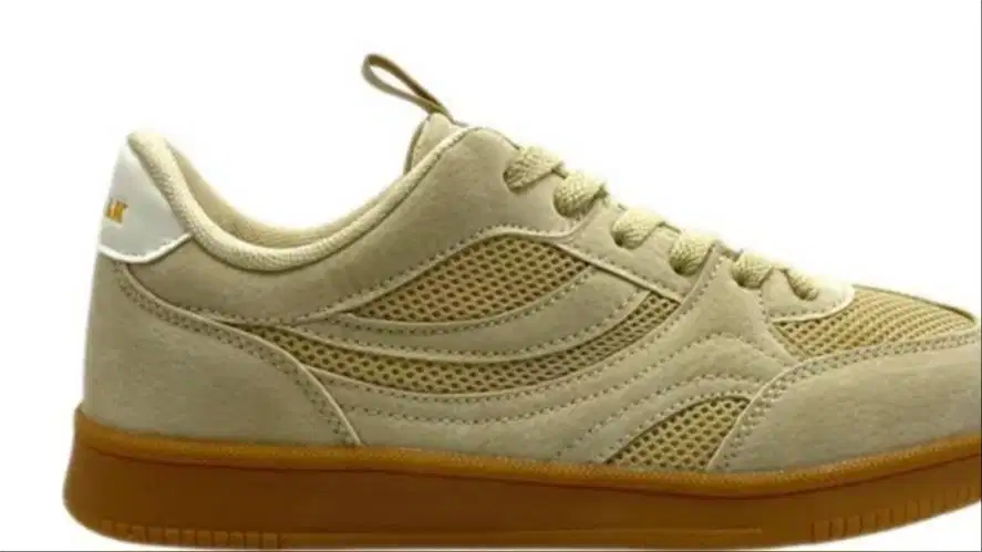 Sepatu Airwalk. Ukuran 37 (insole 24)