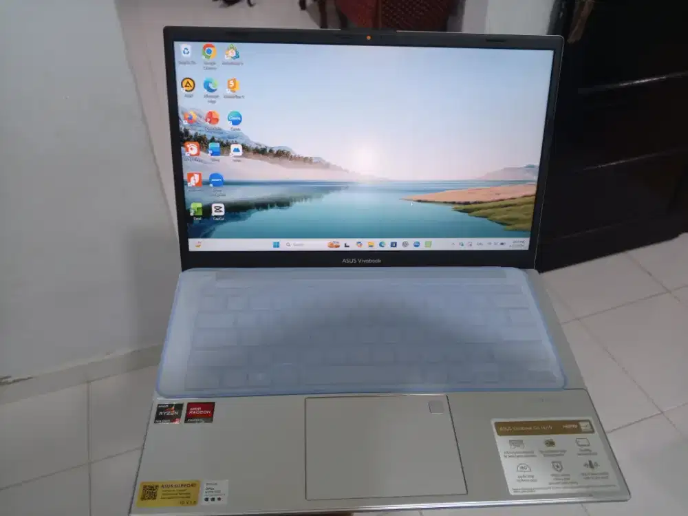 Leptop vivobook Ryzen 5 7520u ram8/512