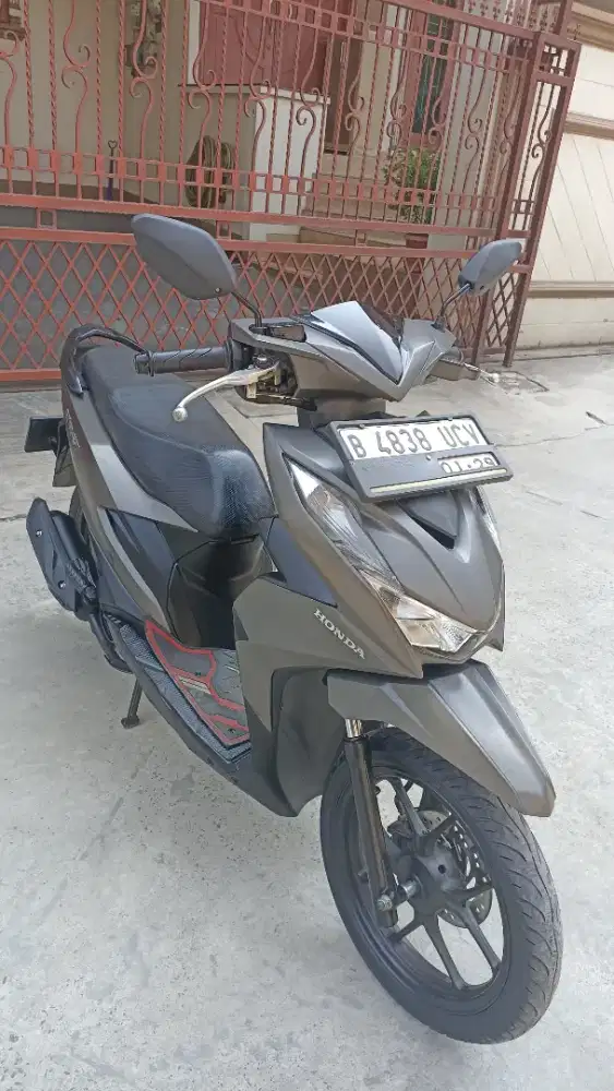 Honda beat deluxe CBS ISS tahun 2023 / 2024.