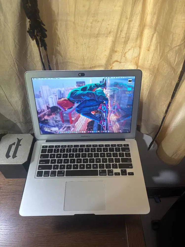 Macbook air 2015 intel i5 8/128GB