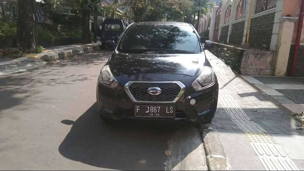 Dijual mobil datsun go+panca warna hitam tahun2025