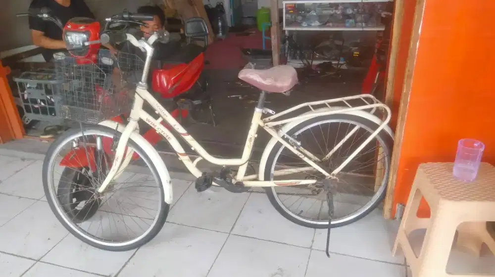 Di jual sepeda mini wimcycle uk 24 siap pake