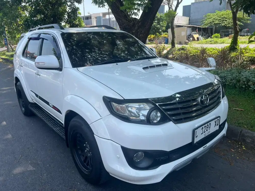 Toyota Fortuner 2.5 TRD Sportivo AT 2012