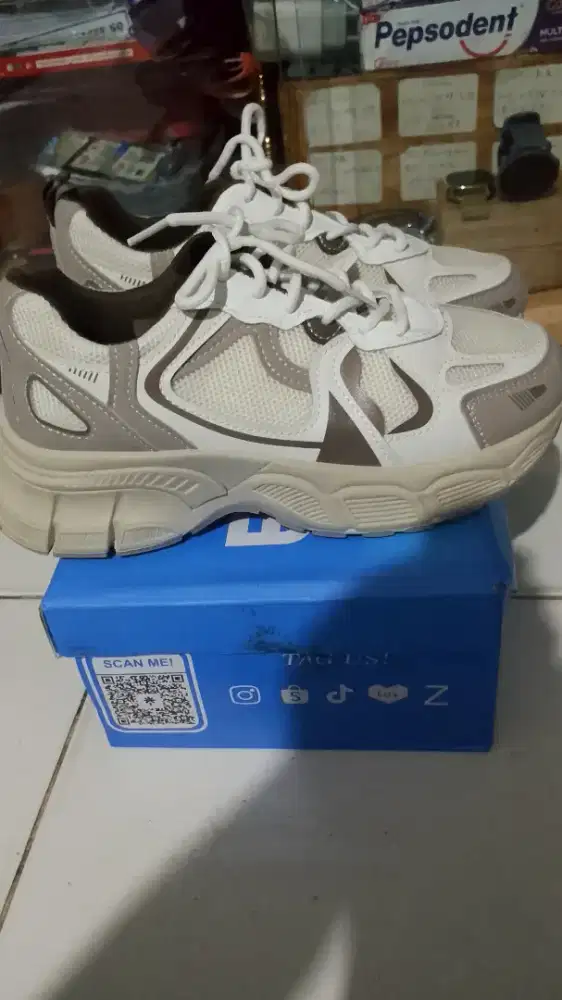 for sale sepatu ZeODDa