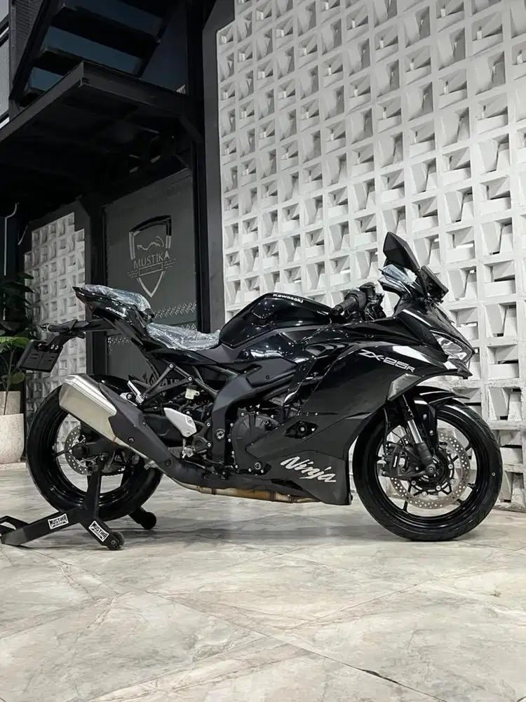 KAWASAKI ZX-25R NON ABS 2024 | KM 2RB | PLAT AG