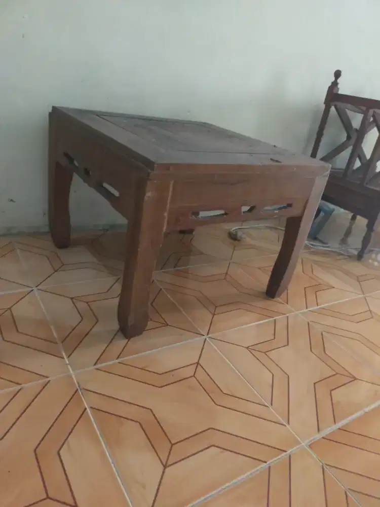 Meja kayu jati sangat bagus