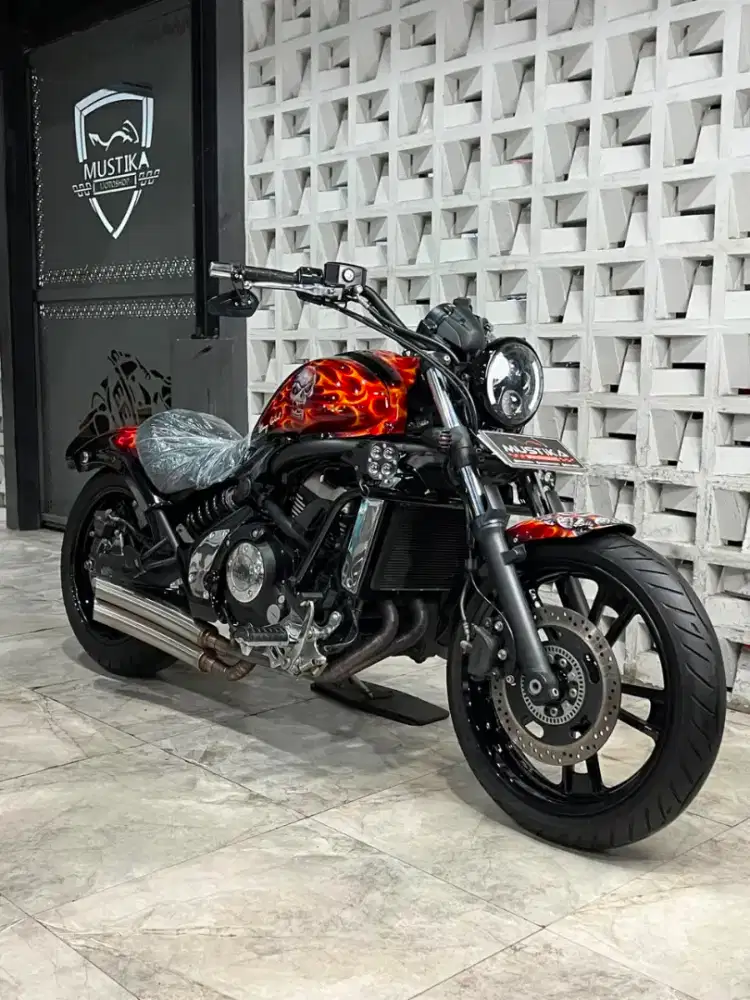 Kawasaki Vulcan 650 2015. KM 6rb asli. DANNY Mustika Motor Malang