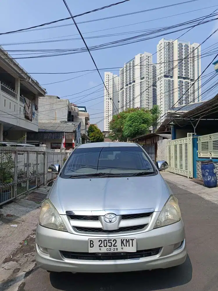 Toyota Kijang Innova 2008 Bensin