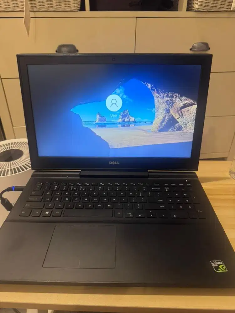 Laptop Dell Inspiron 15 7567
