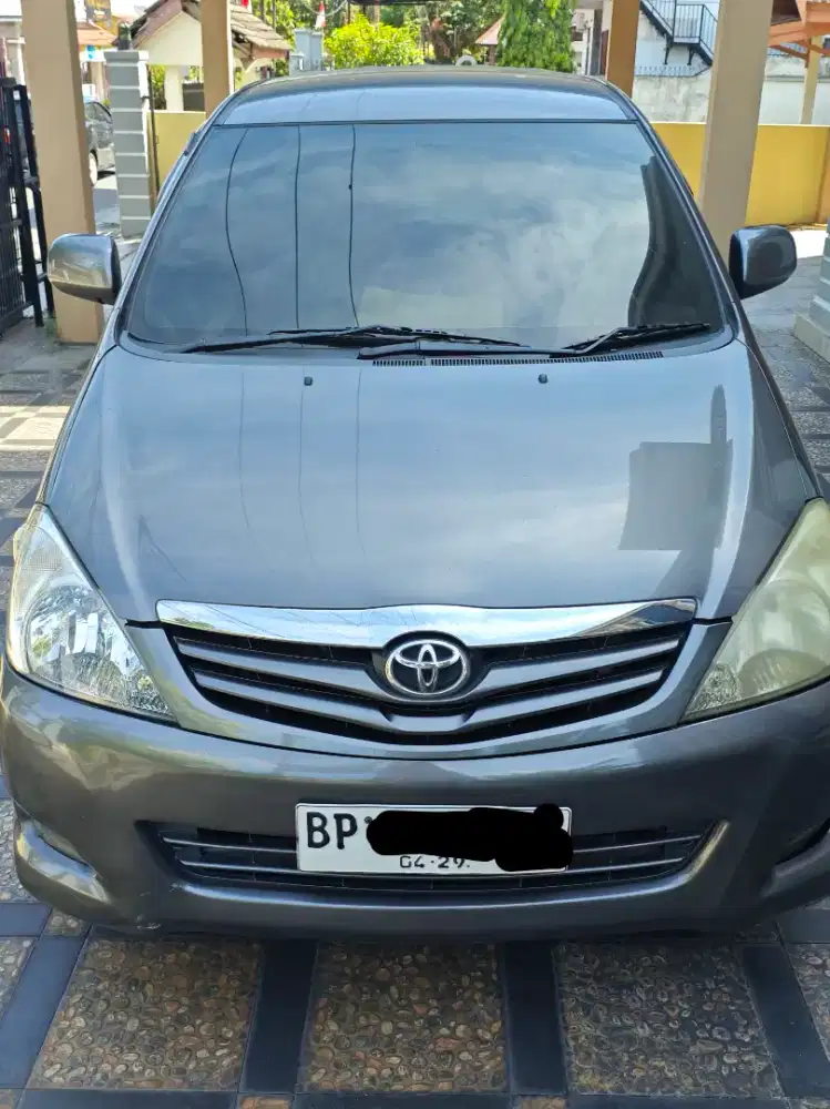 Jual mobil kijang inova