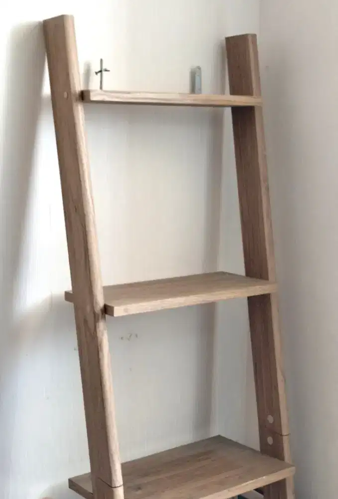 Dijual rak kayu 5 susun