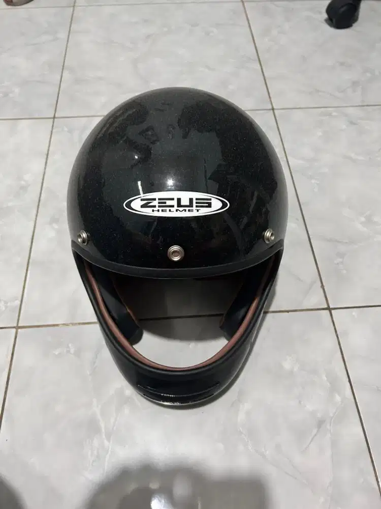 Helm - Zeus Cakil 816C