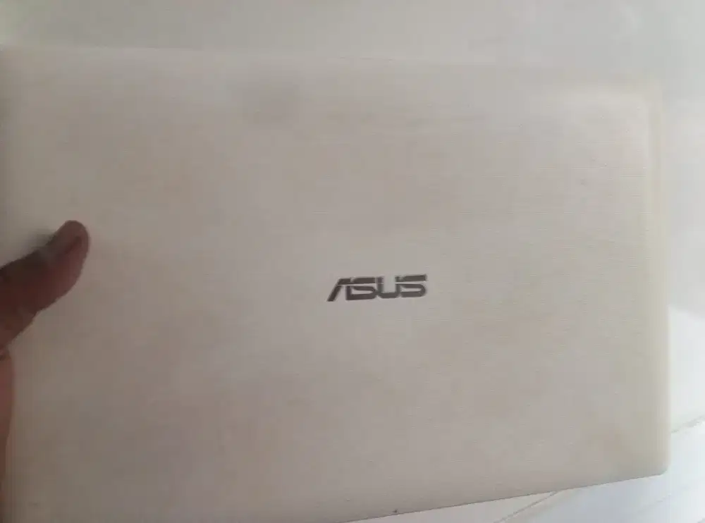 Laptop Asus Kondisi Minus