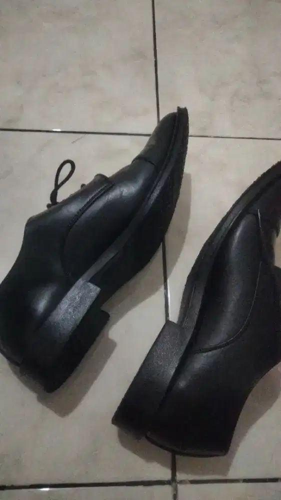 Sepatu pria merek wetan