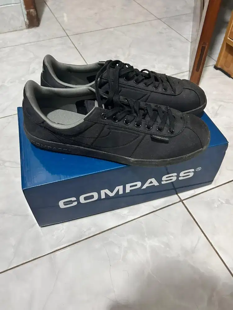 Sepatu Compass Tribune Nylon