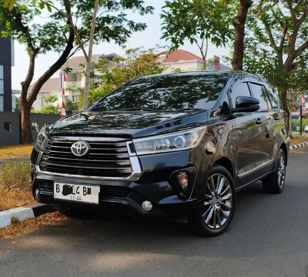 INNOVA REBORN DIESEL A/T 2018 (Low KM)