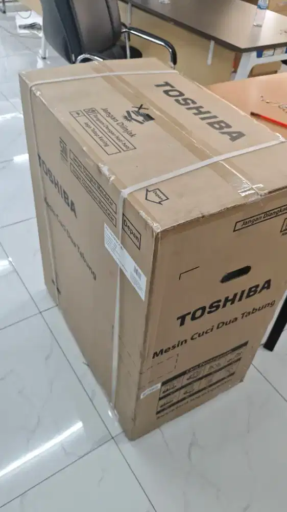 Mesin Cuci 2 Tabung Toshiba VH-85MN-WH