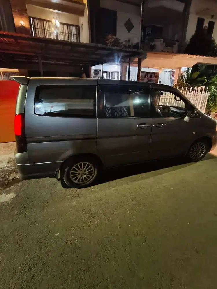 Nissan Serena 2009 Bensin