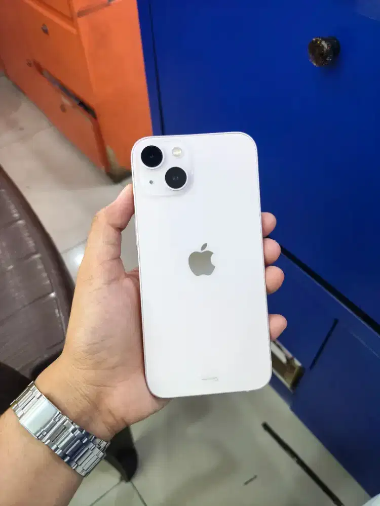 Seken Iphone 13 128gb Ibox Garansi off