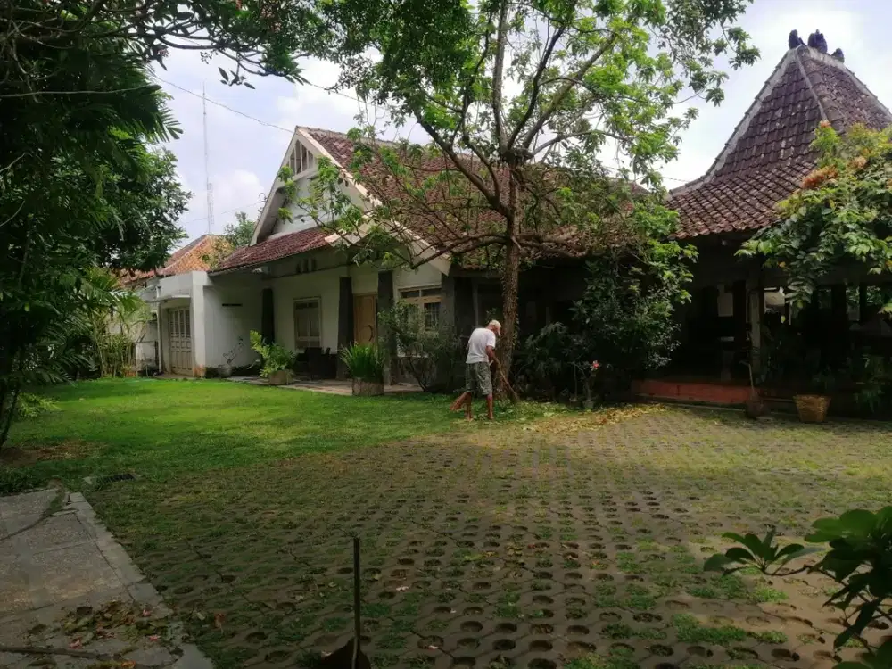 Rumah Klasik Herritage Dekat Jalan Monjali Kota Yogyakarta