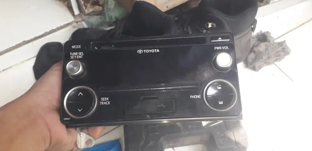 Head unit fujitsu ten anvanza
