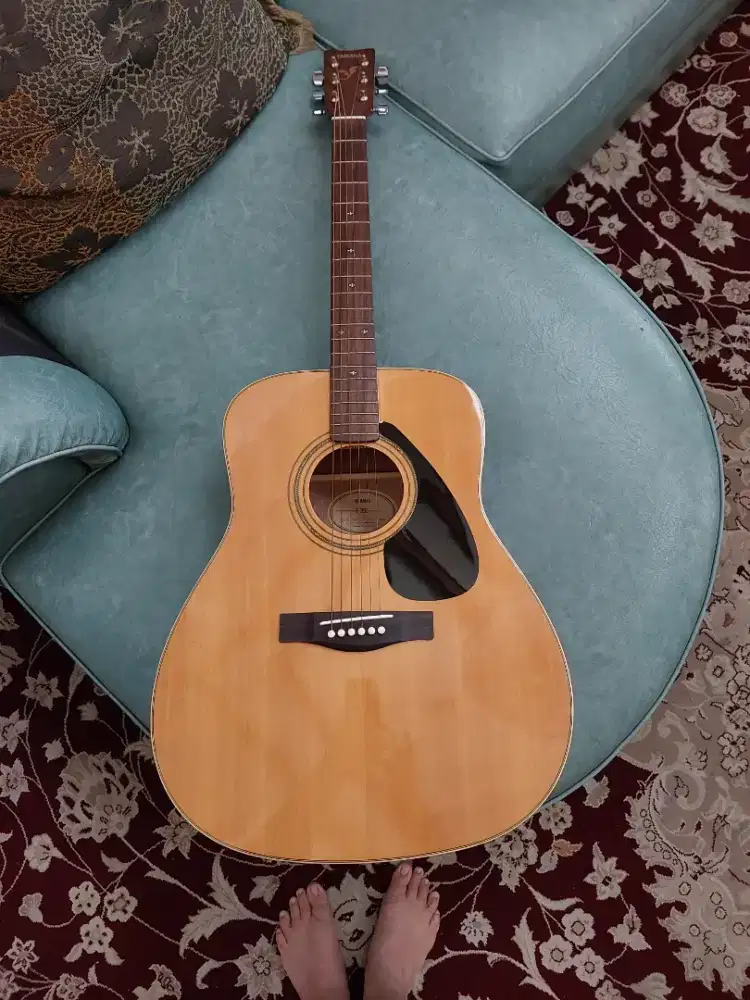 Gitar Akustik Yamaha F350