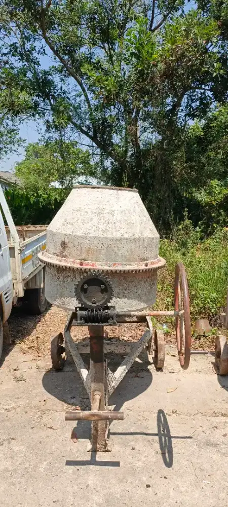 Molen Hercules dan mesin