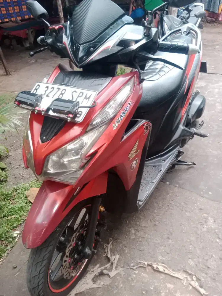 Bismilah jual motor vario