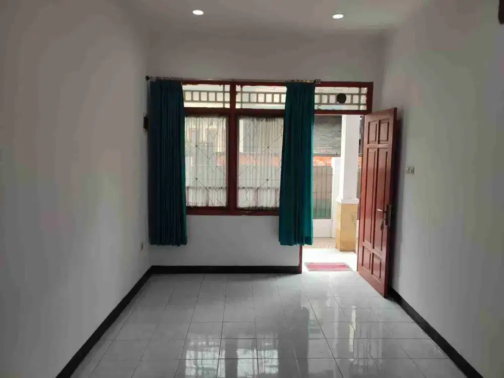 Disewakan Rumah Siap Huni Jalan Mega Asri Gunung Batu