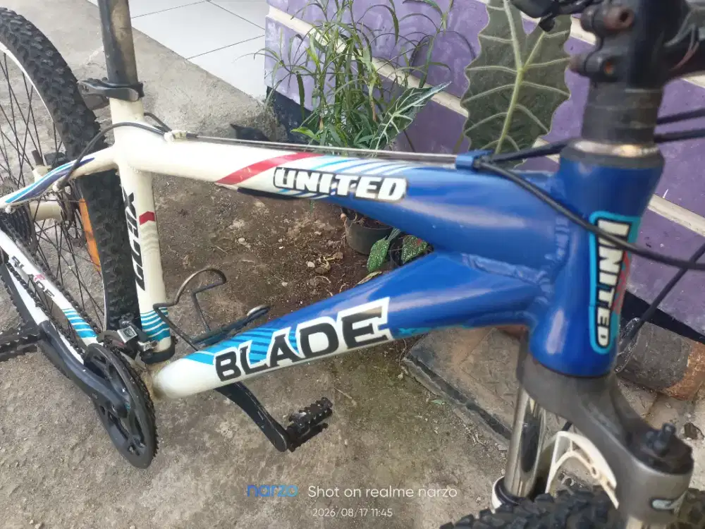 United Blade XC77