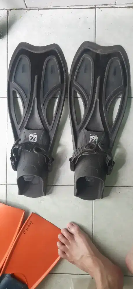 Fins swimming / sepatu katak