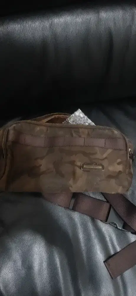 Juas tas selempamg kecil hush puppies