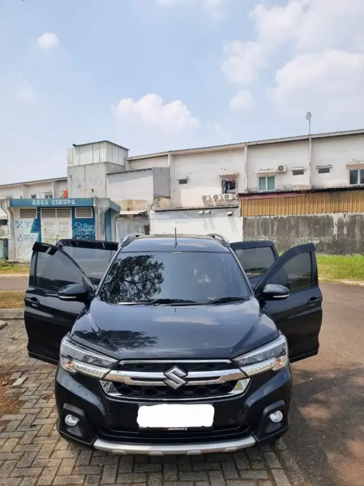 Di jual Mobil suzuki XL7 zeta tangan pertama pemakaian baru 6 bualan